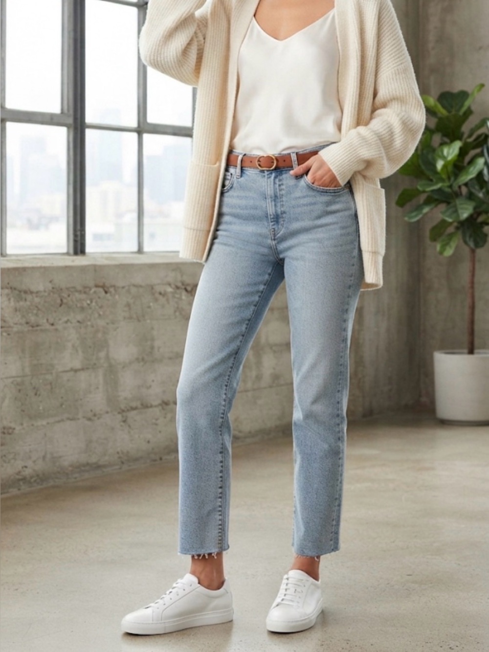 OAK + FORT Classic Light Wash Women's Jeans